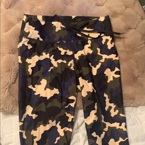 Camo leggings